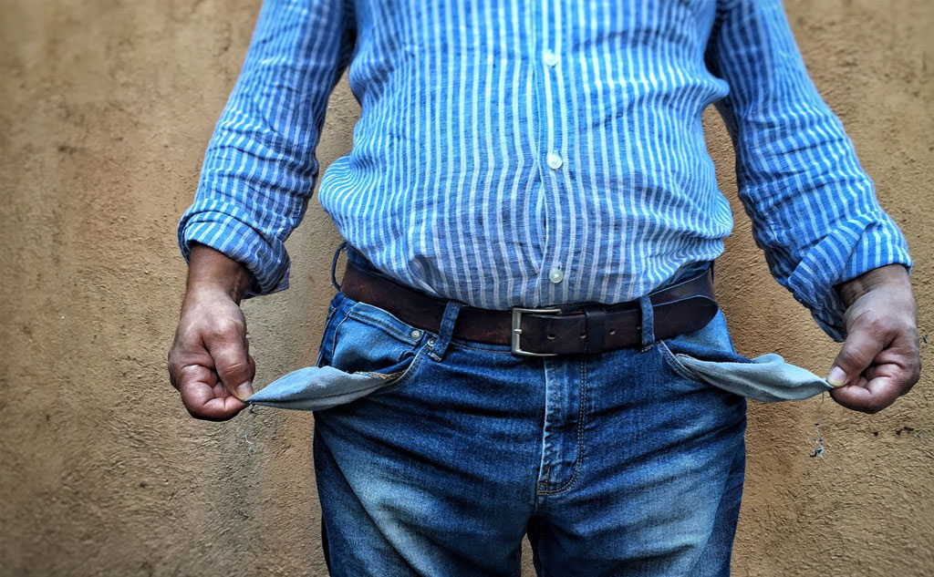 Amora V Lifestyle as 10 Ways Financial Choices are Wreaking Havoc on Your Life.