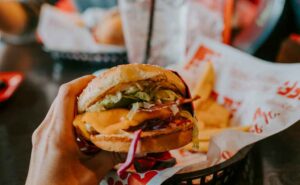 Another sign of a bad first date idea is eating fast food. This may leave your date feeling cheap.