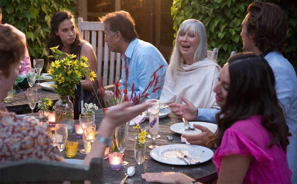 Positive Topics to Start a Conversation at Your Next Dinner Party