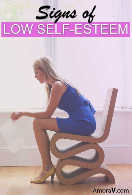 Signs someone has low self esteem